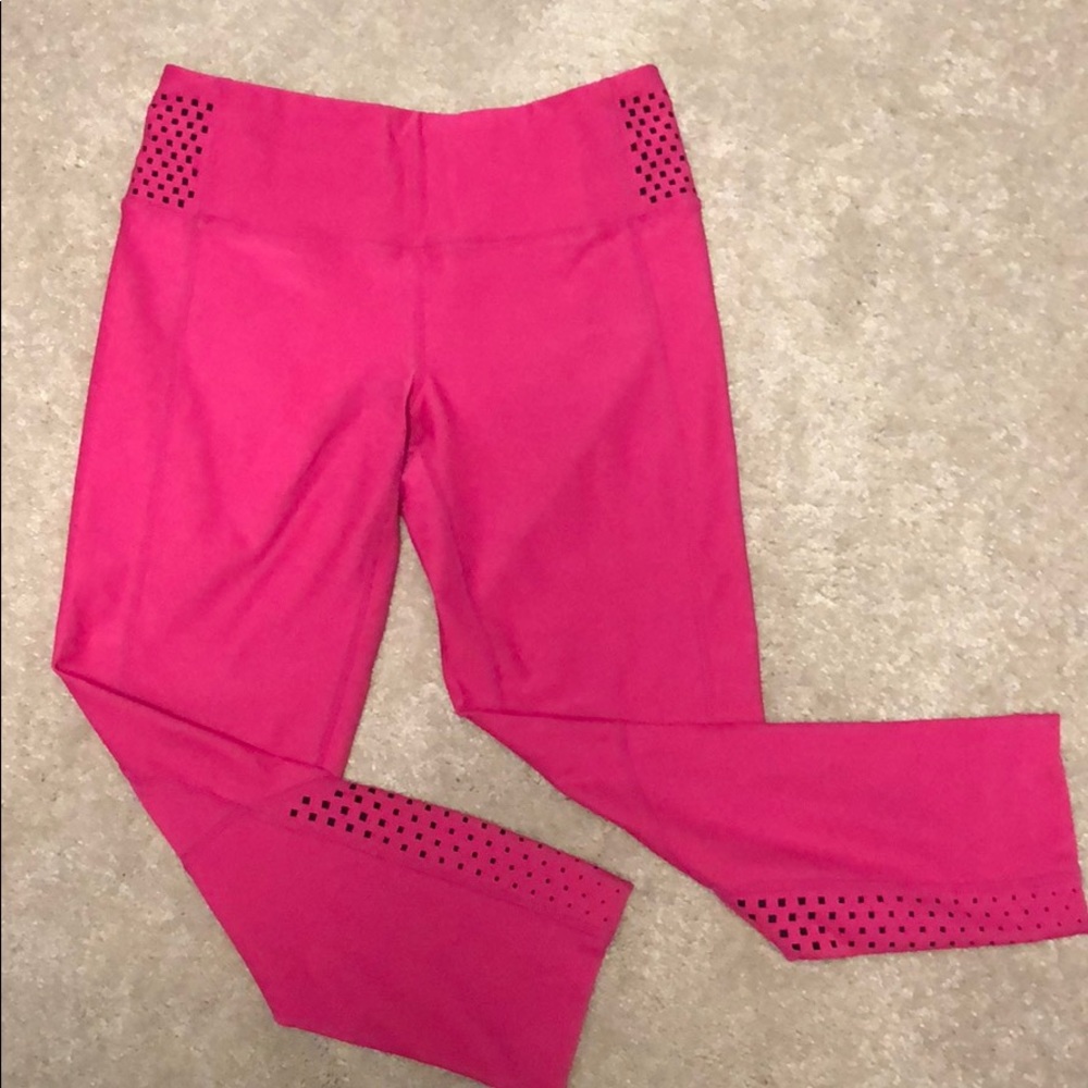 MPG capri leggings